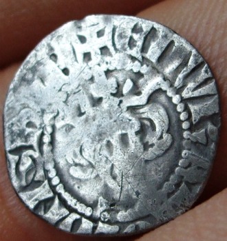 A-Few-Hammered-Cut-Halfs-And-A-Penny,-Help-With-ID-Needed